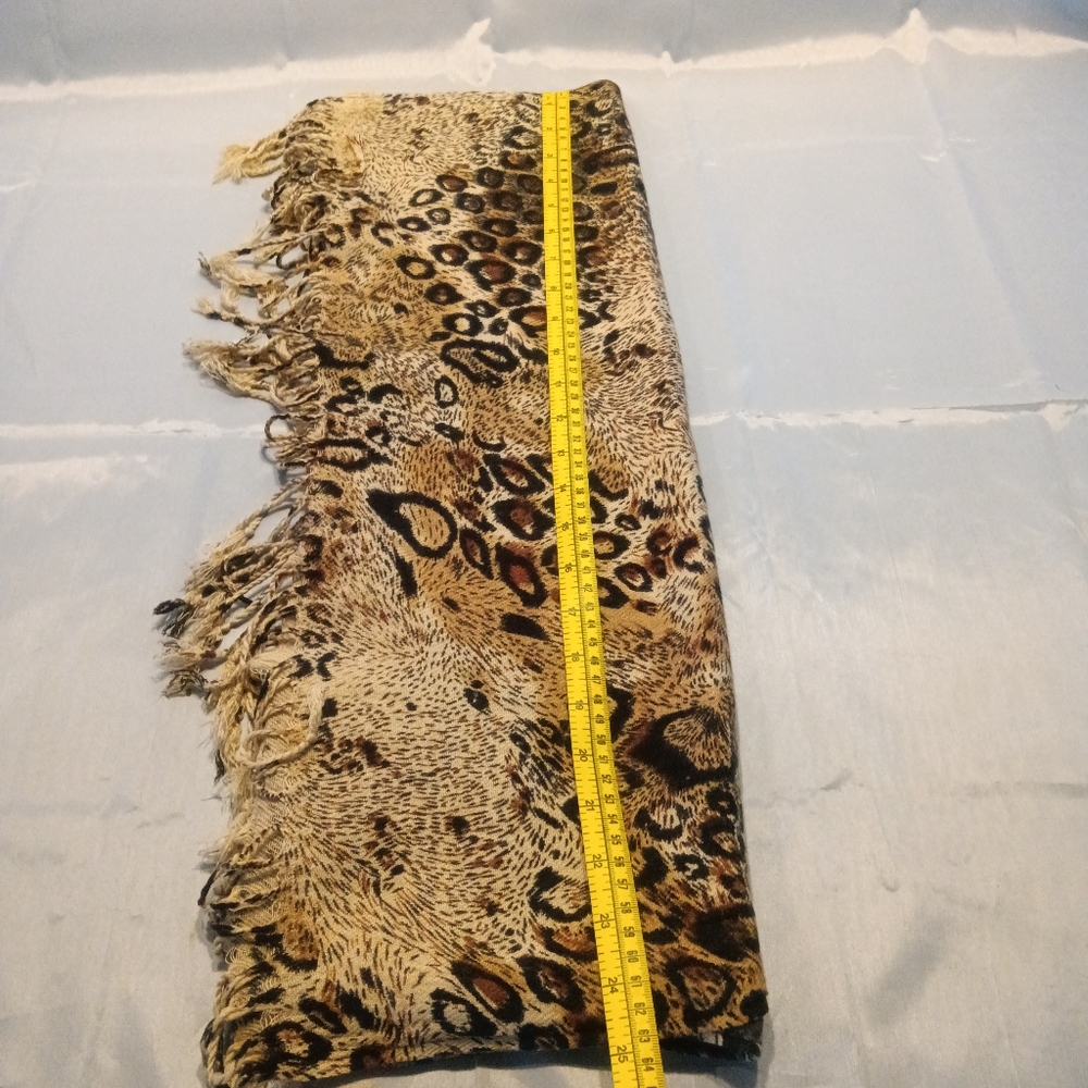 Shawl - Picture 6 of 7